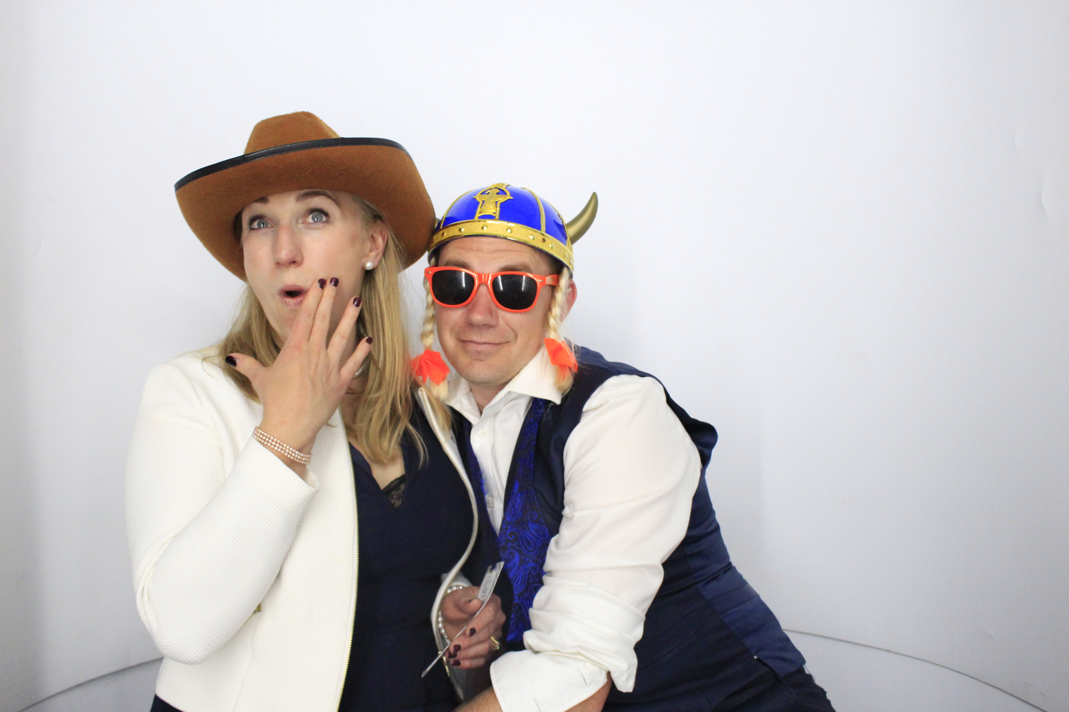 Andy and Emma's Wedding | View more photos from the event at gallery.myphotoboothexperience.co.uk/u/MyPhotoBoothExperienceLtd/Andy-and-Emmas-Wedding